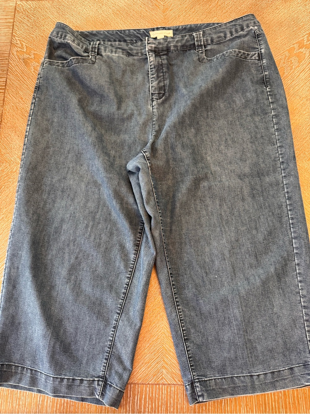 Coldwater Creek Blue Denim Capri Pants Sz18W Waist 42” Inseam 20.5” High Rise